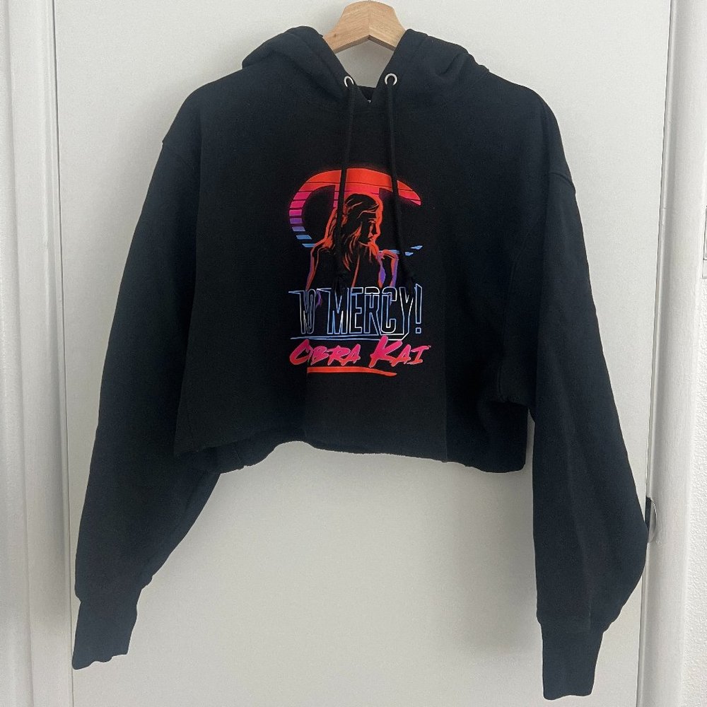 CHAMPION COBRA KAI BLACK CROPPED HOODIE